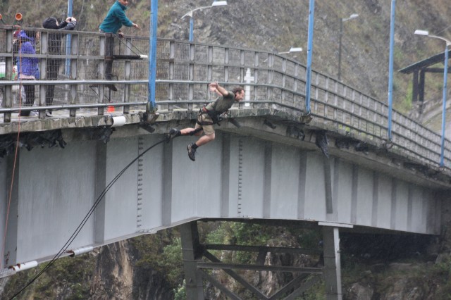 Banos Bridge jump