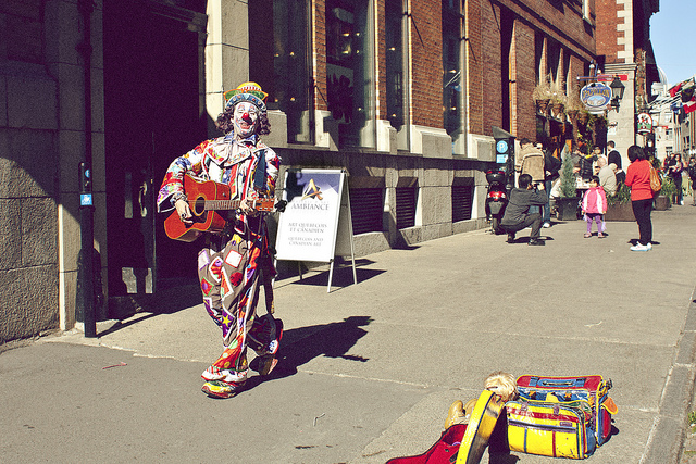 Watching street performers is one of the more interesting things to do in montreal